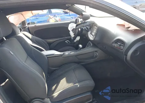 2015 Dodge Challenger Sxt из США, поврежденный, VIN 2C3CDZAG6FH909726